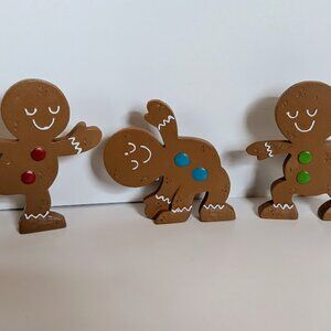 Christmas Gingerbread Figures in Yoga Poses Tabletop Decorations 3 Pieces